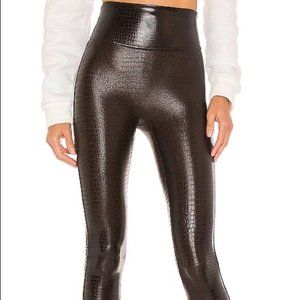 SPANX Faux Leather Croc Leggings in "Color Shine" | M